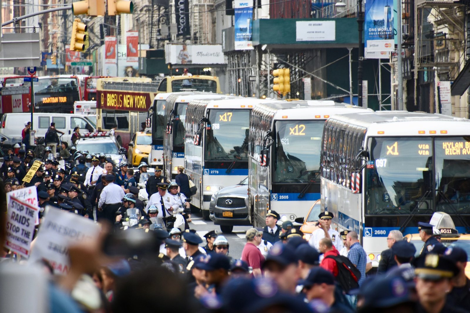 New York City Luxury Holiday Bus Tour at Night